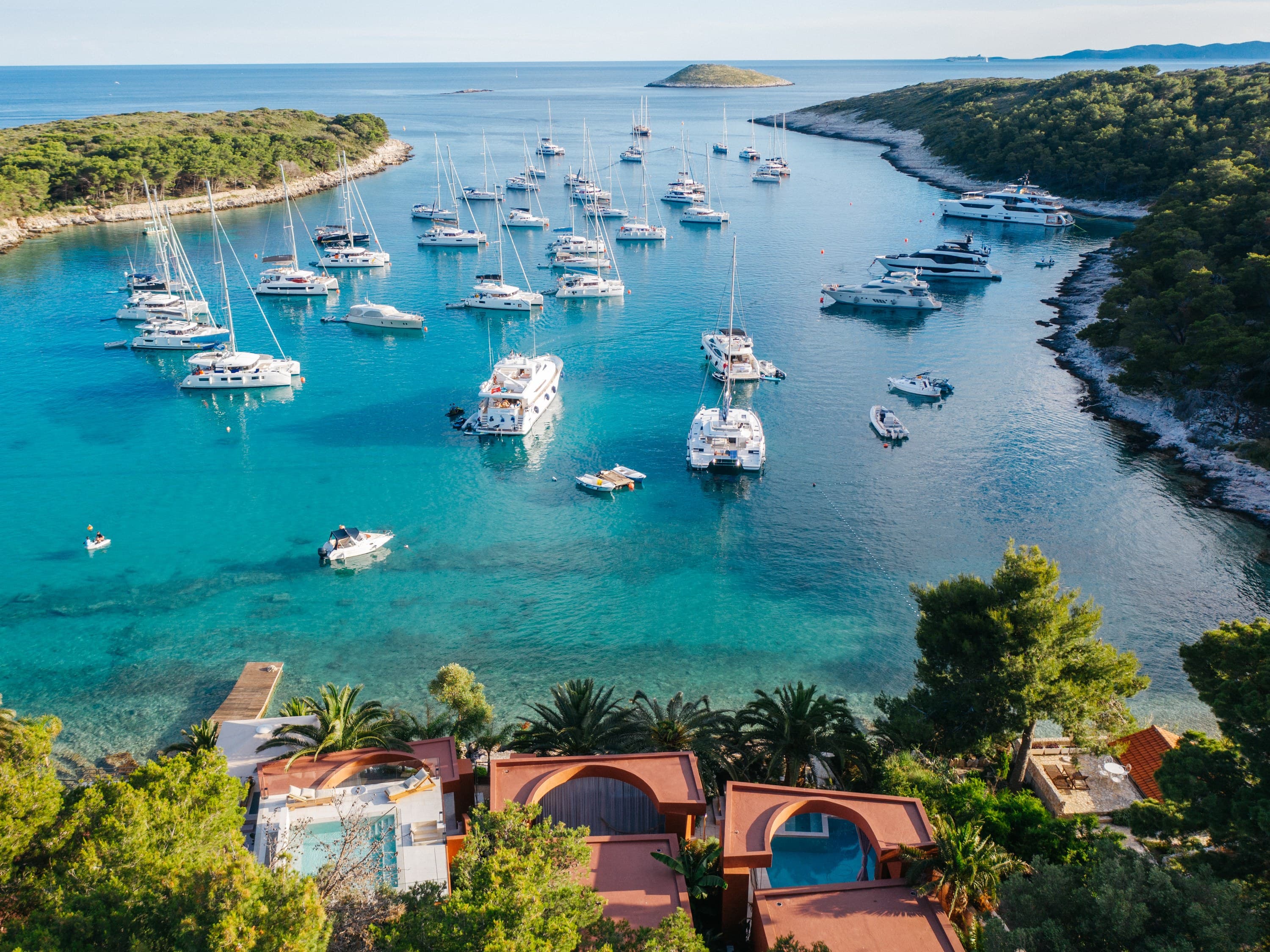Die Bootsüberfahrt zwischen Hvar-Stadt und Palmižana, zehn Minuten über See