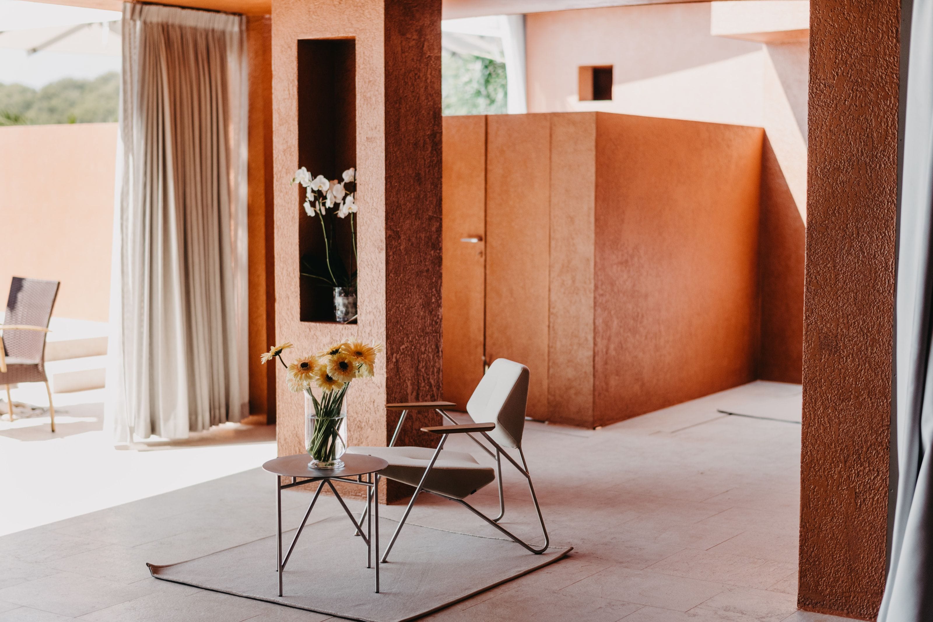 Infinity. Terrace. 110 m² for two mornings and one long lunch.